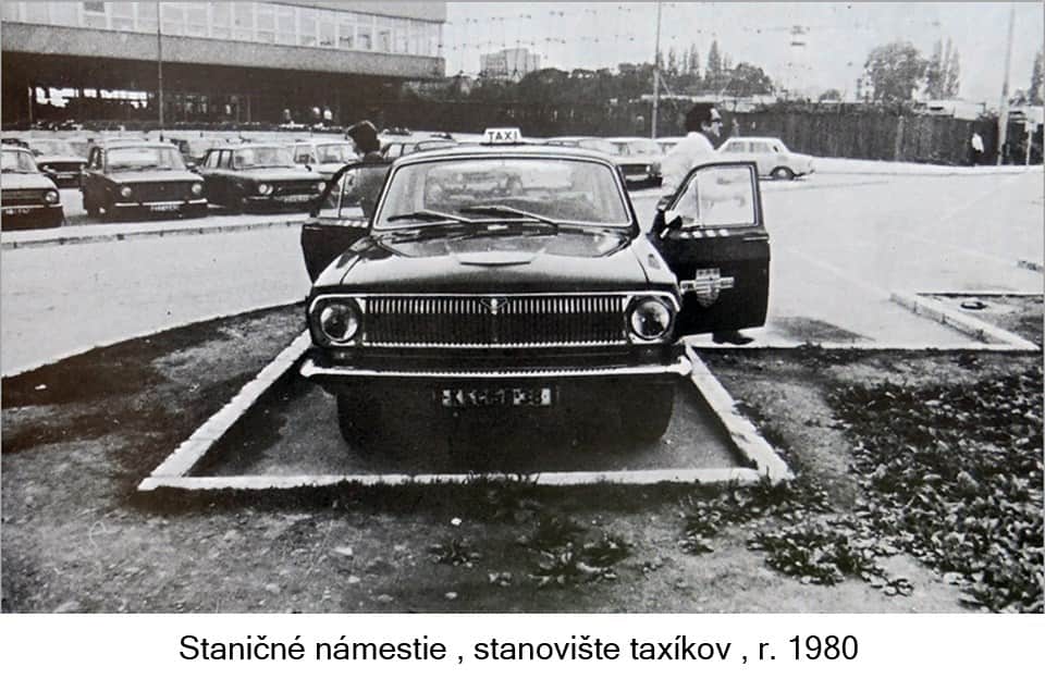 Retro Stanicne namestie