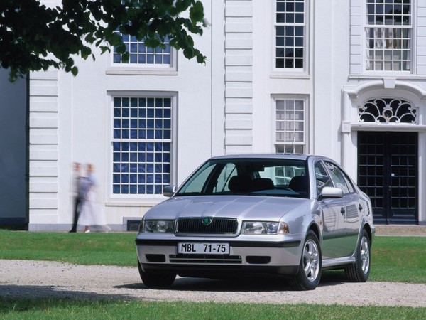 1996 skoda octavia 01