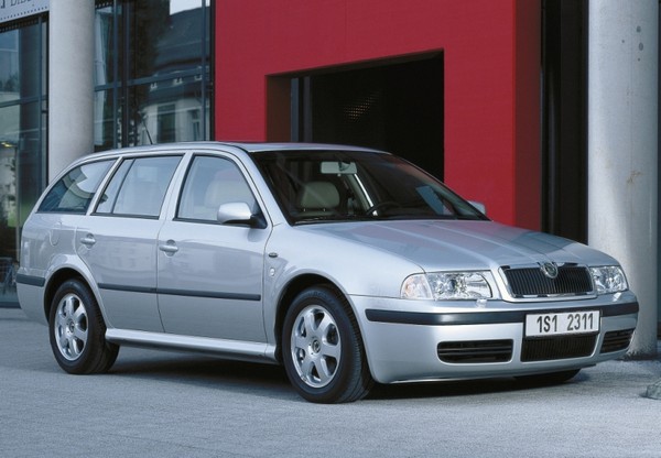 10nej 2001 skoda octavia 13 800 600