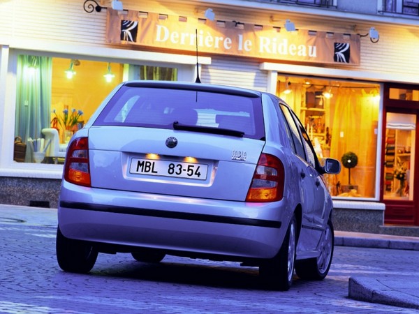 10nej skoda fabia 10 800 600