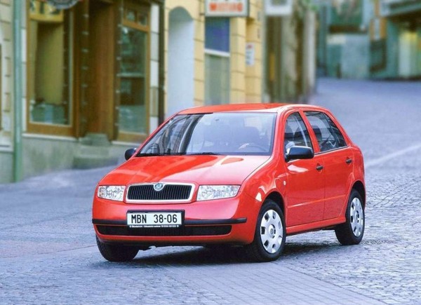 10nej skoda fabia 13 800 600